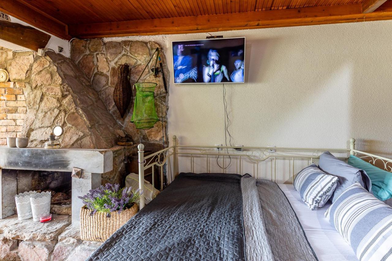 Lake House Buric Vranjina Eksteriør bilde